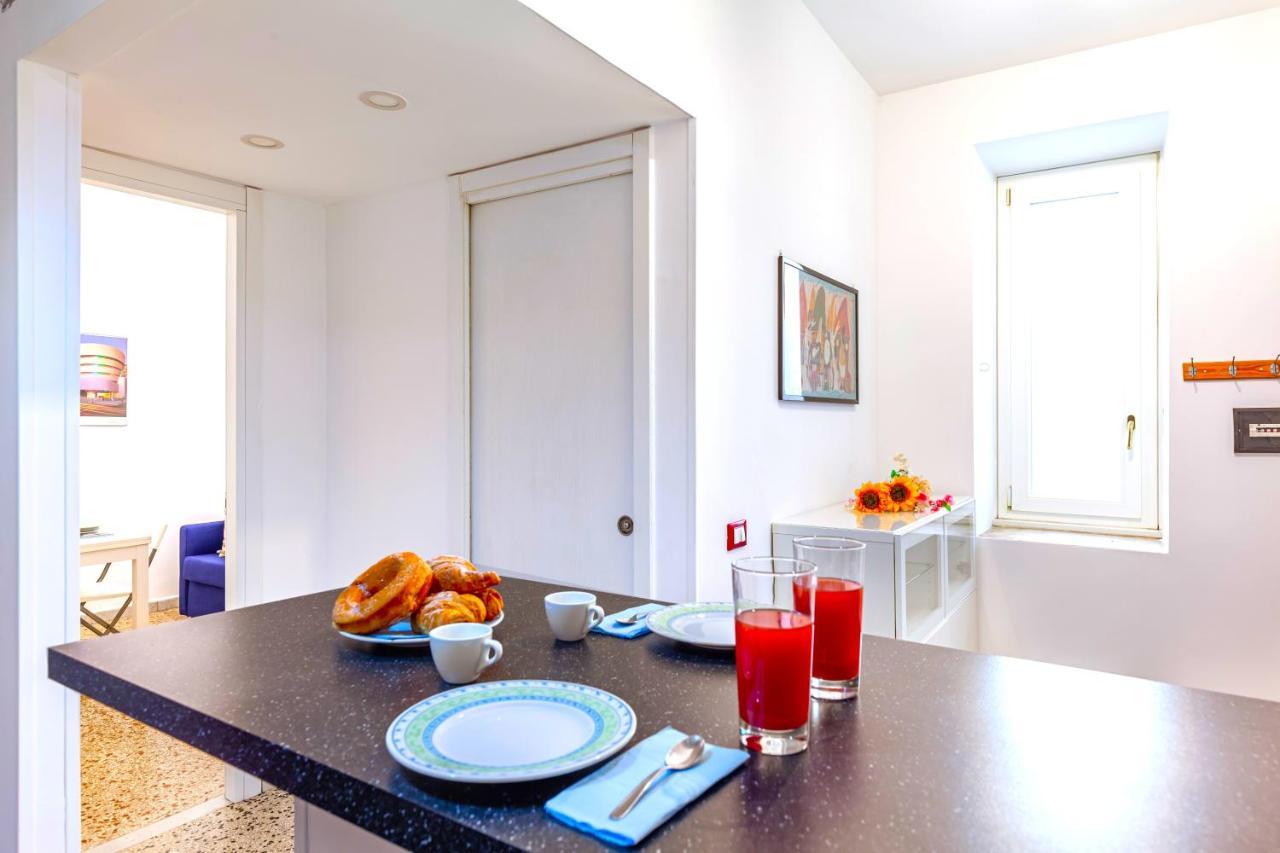 Hostly - Sant'Orsola Suite Apartment Rom Eksteriør billede